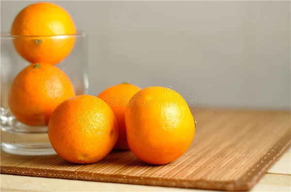 不想被叫“老女人”，4种水果要记得忌口，利于养护肌肤