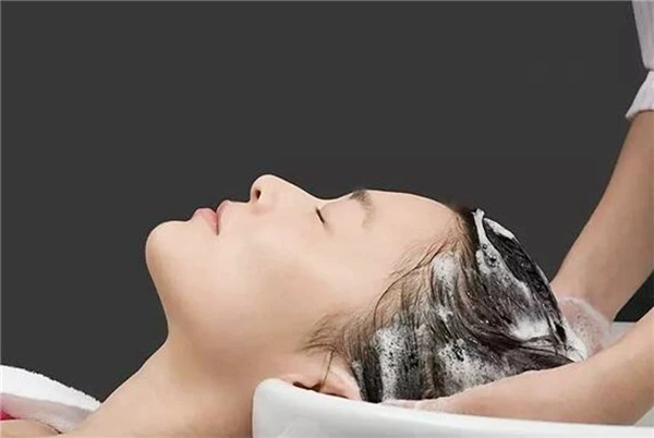 如何洗头更健康？一些洗头发的误区，要尽量远离