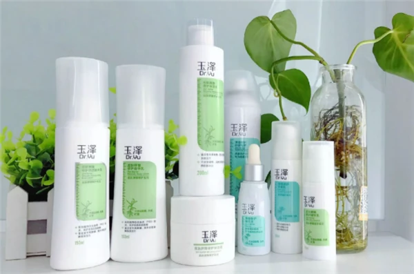 值得入手的国货水乳盘点：玉泽补水又保湿，百雀羚不愧是国货之光