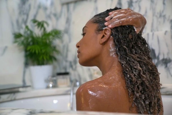 护发乳有抹就有用？最多人犯的头发保养5大迷思 难怪发质养不好