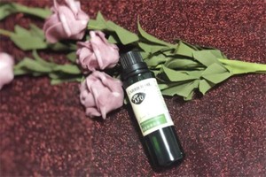 阿芙荷荷巴油怎么打开，阿芙荷荷巴油用前要热敷吗