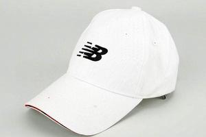 棒球帽可以用洗衣机洗吗，棒球帽可以直接水洗吗