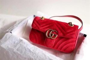 gucci和lv哪个更保值，gucci和lv包包哪个质量好