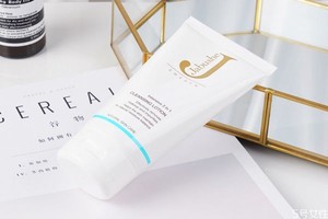 嘉碧茜二合一卸妆洗面奶好用吗，卸妆洗面奶能天天用吗