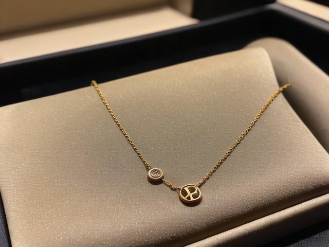 宝格丽项链最便宜多少钱一条？揭秘奢侈品的入门门槛与购买攻略，宝格丽项链最低价揭秘，奢侈品入门门槛与实用购买攻略