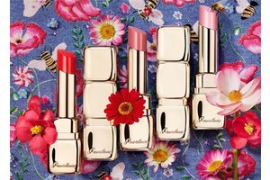 2023夏季代购推荐必买6款「保湿润唇膏」！娇兰、YSL顶级保养加持，日本女孩美唇秘方全靠IPSA