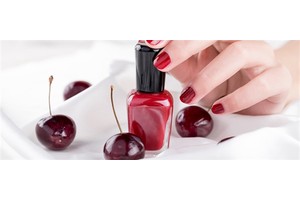 涂什么颜色的指甲油可以显手白，涂什么颜色的指甲油显手白