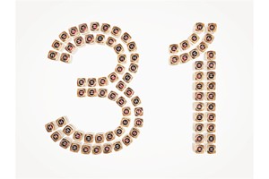 CHANEL「31 Le Rouge」系列自带清甜栀子花香气，首支透明玻璃唇膏奢华登场