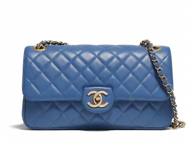 香奈儿蔚蓝浓香与淡香，一闻便知