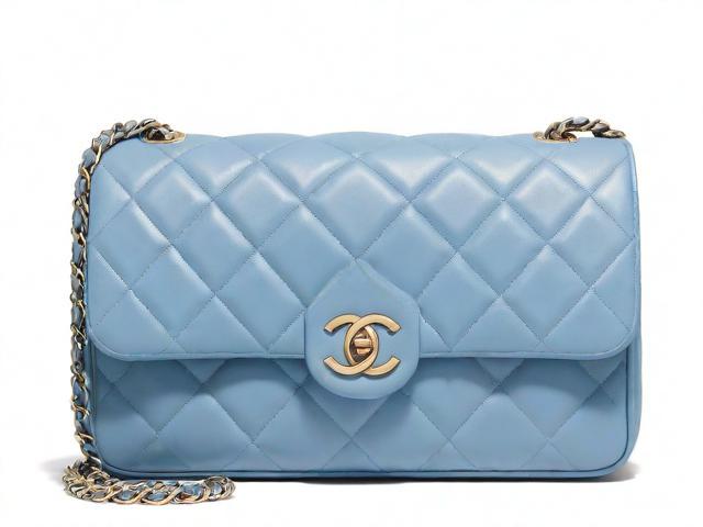 {香奈儿蔚蓝，淡香与浓香包装全解析}